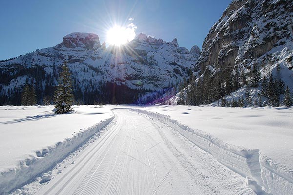 Fun Active organised cross-country skiing tours in Dolomites, Cortina, Winter Holidays South Tyrol